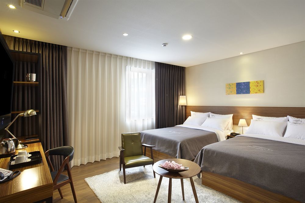 Cinema House Hotel In Busan Eksteriør billede
