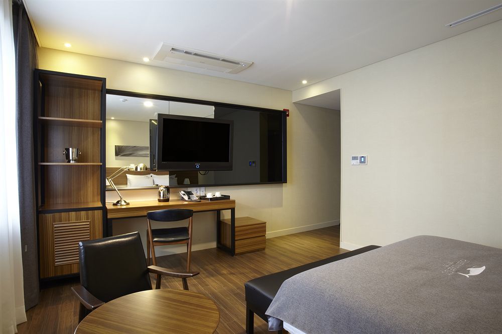 Cinema House Hotel In Busan Eksteriør billede