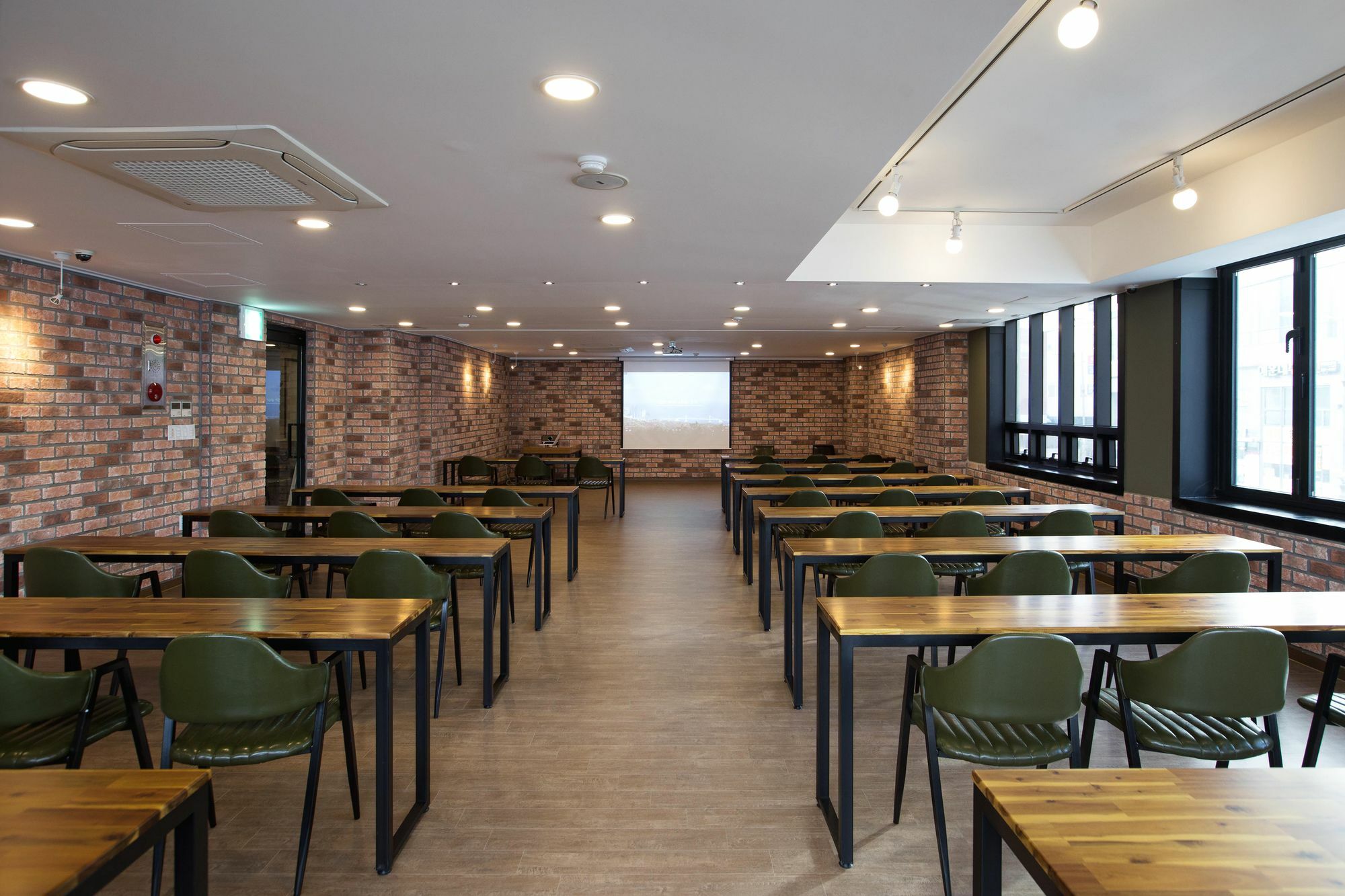 Cinema House Hotel In Busan Eksteriør billede